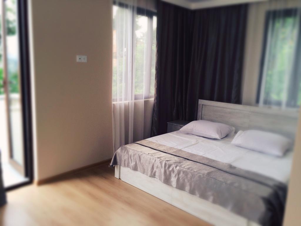 Holiday House Green Cape Batumi Hotel Мцване Концхи Екстериор снимка