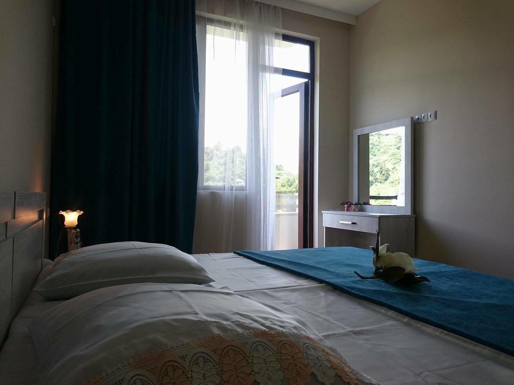 Holiday House Green Cape Batumi Hotel Мцване Концхи Екстериор снимка