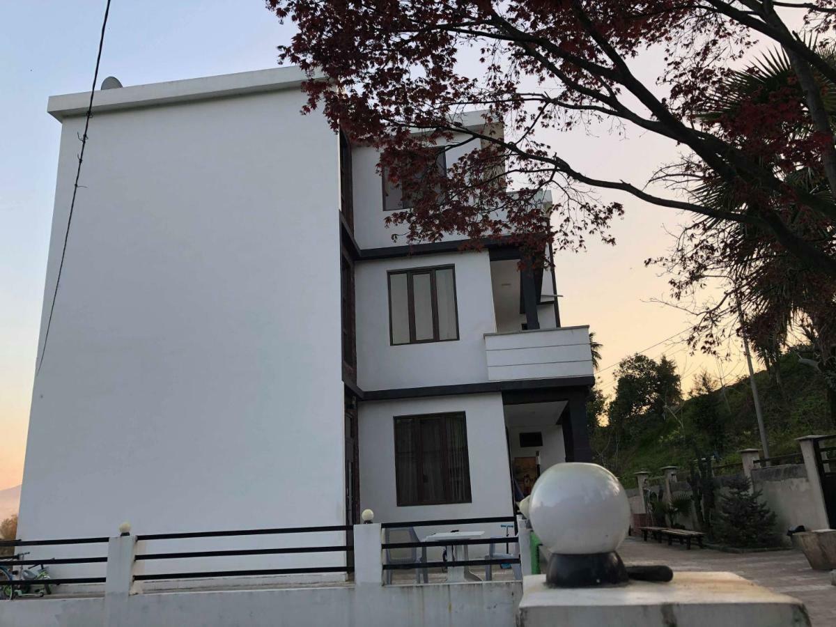 Holiday House Green Cape Batumi Hotel Мцване Концхи Екстериор снимка